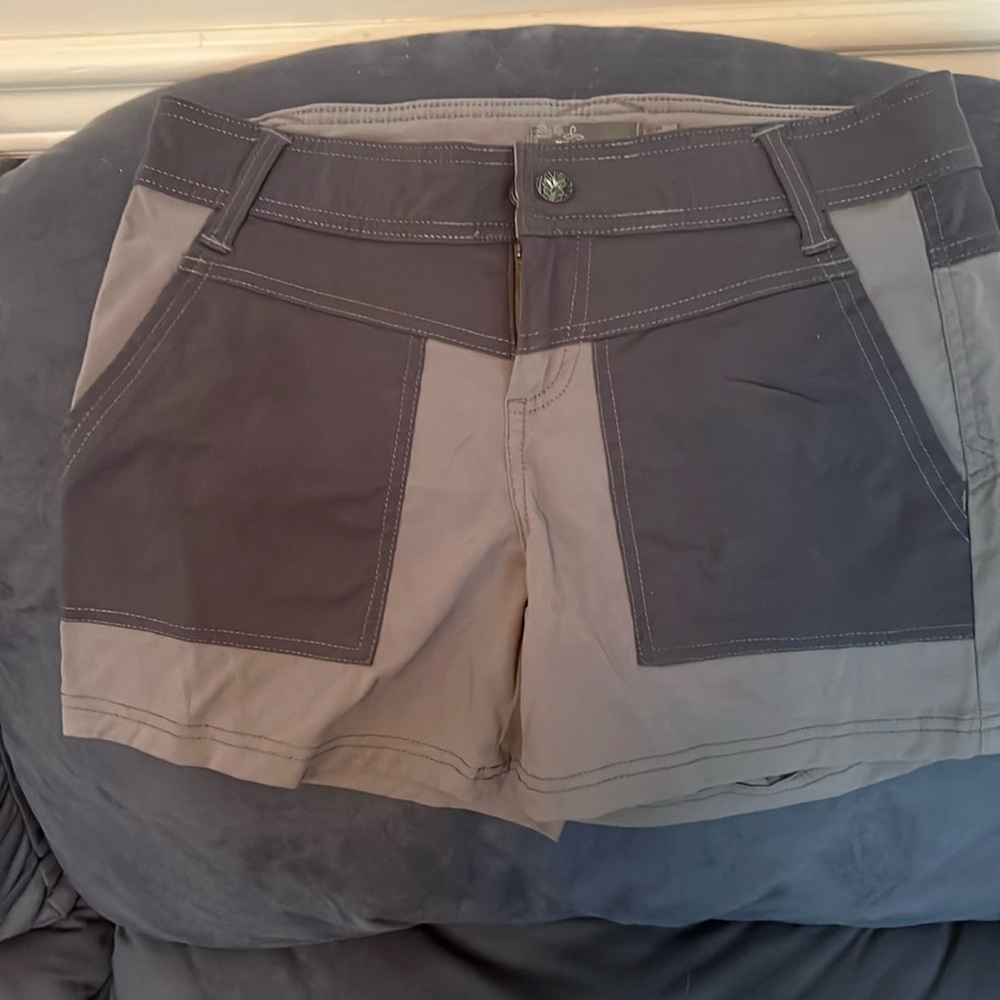 Prana size 2 shorts 5 inch inseam EUC